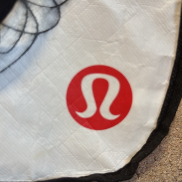 Lulu lemon bag - Picture 3 of 4